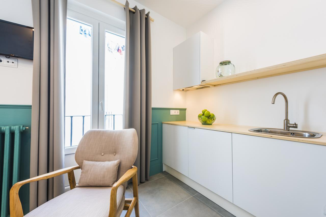 Be Mate Gran Via Suites Madrid Extérieur photo